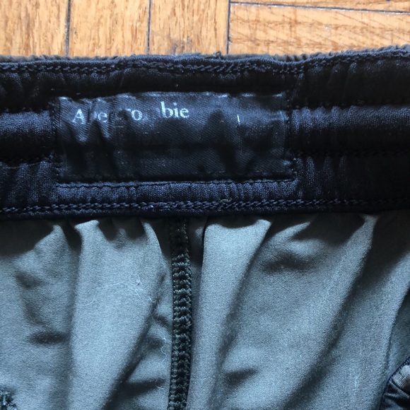 Abercrombie and fitch shorts - Picture 3 of 5